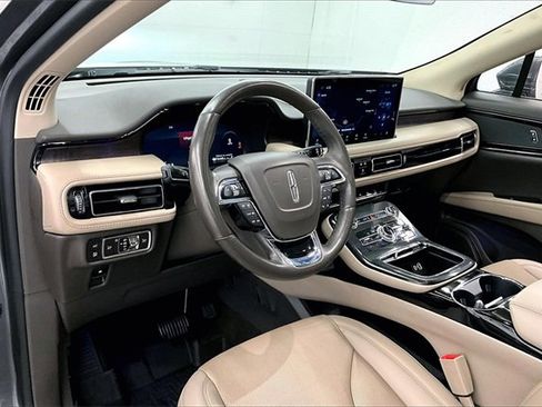 Used 2022 Lincoln Nautilus Reserve w/ Monochromatic Package image 12