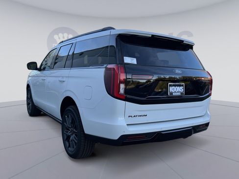 New 2025 Ford Expedition Platinum w/ Stealth Performance Package image 4