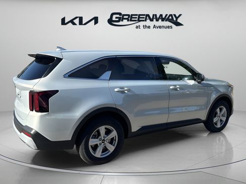 New 2026 Kia Sorento LX image 4
