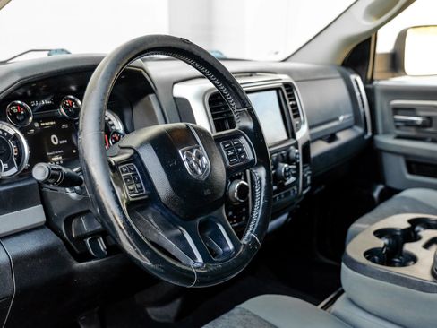 Used 2019 RAM 1500 Big Horn AWD/4WD image 19
