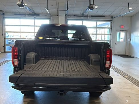 Used 2022 GMC Sierra 1500 Elevation image 17