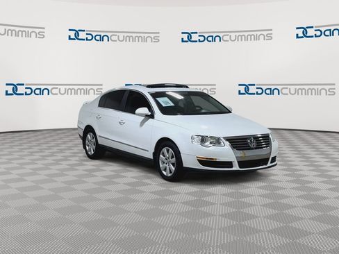 Used 2007 Volkswagen Passat 2.0T image 3