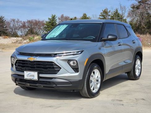 New 2026 Chevrolet TrailBlazer LS w/ LS Convenience Package FWD image 3