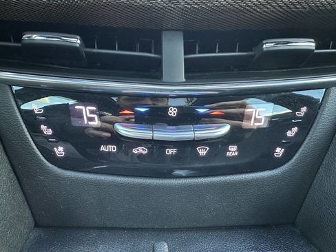 Used 2018 Cadillac CT6 Luxury image 24