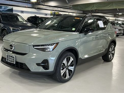 Certified 2023 Volvo XC40 Recharge Plus w/ Protection Package Premier AWD/4WD image 3