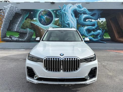 Used 2020 BMW X7 xDrive40i w/ Premium Package AWD/4WD image 3