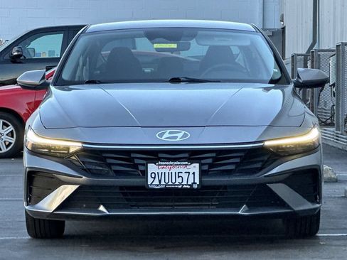 Used 2024 Hyundai Elantra SEL FWD image 9