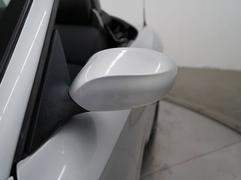 Used 2003 BMW Z4 2.5i image 66