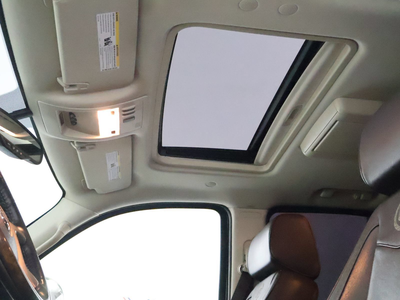 Used 2014 Cadillac Escalade Platinum AWD/4WD image 42