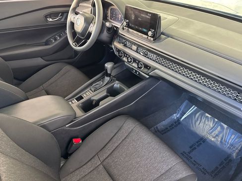 Used 2024 Honda Accord EX image 33