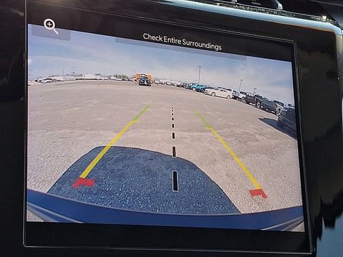 Used 2023 Jeep Grand Cherokee Laredo AWD/4WD image 24