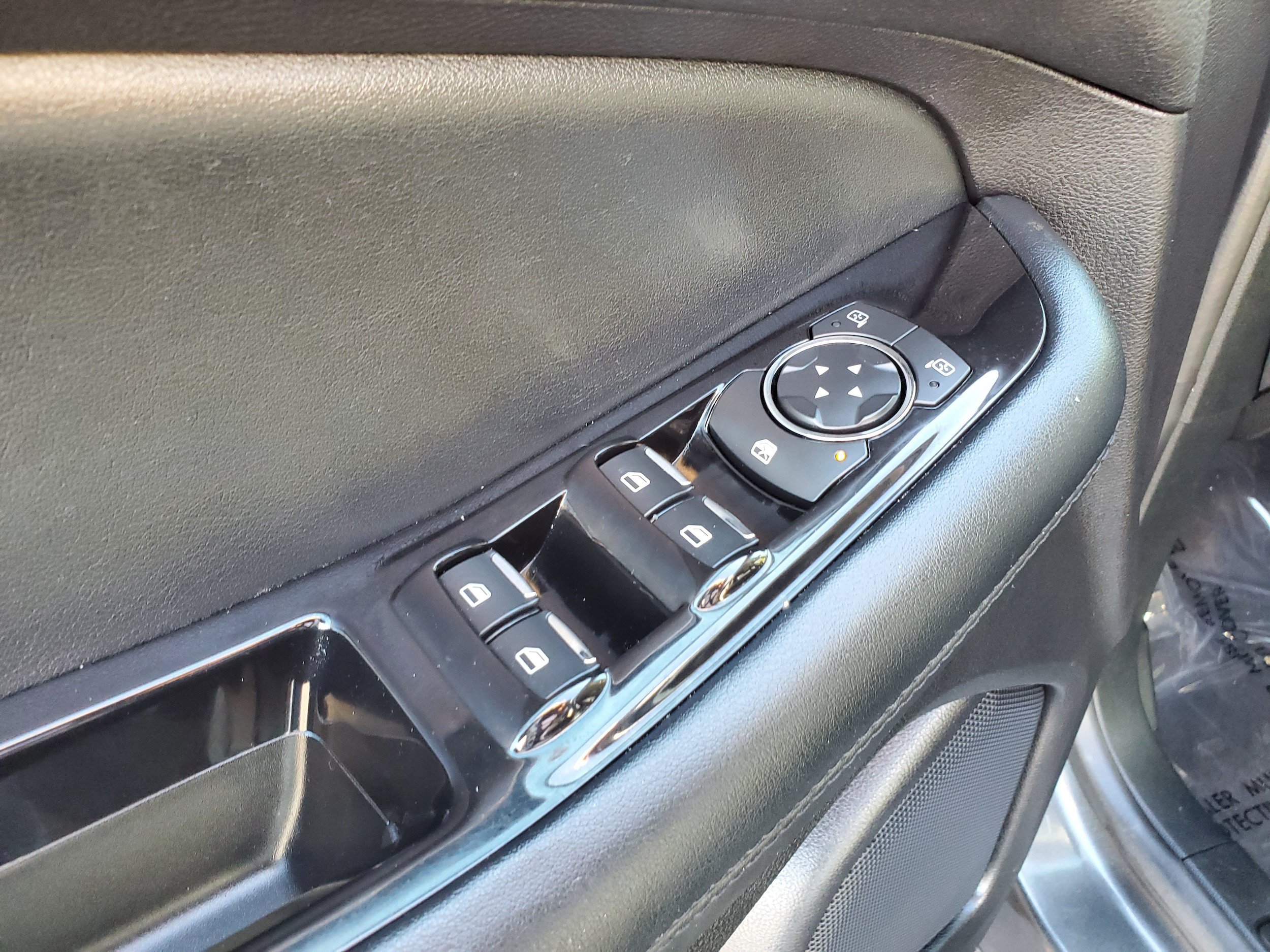 Used 2020 Ford Edge SEL AWD/4WD image 10