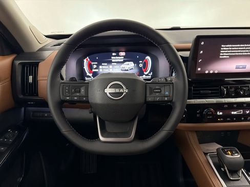 New 2026 Nissan Pathfinder Platinum w/ Cargo Package image 18