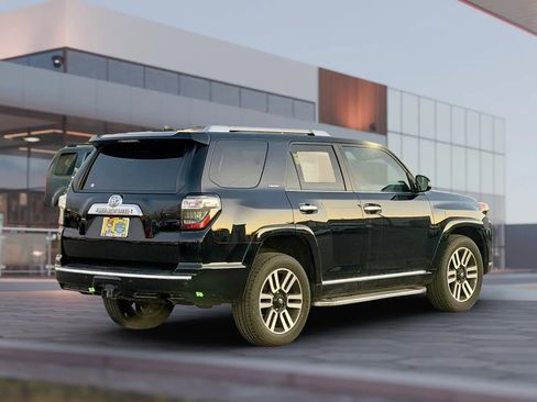 Used 2016 Toyota 4Runner Limited image 11