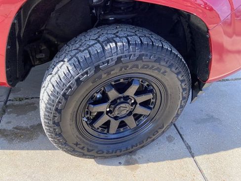 Used 2023 Toyota Tacoma SR AWD/4WD image 33