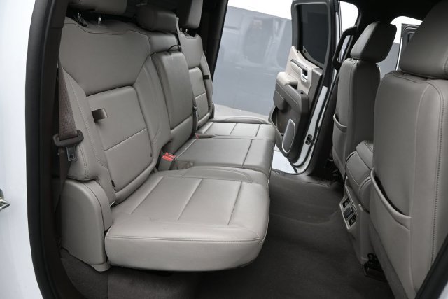Used 2023 GMC Sierra 1500 SLT w/ X31 Off-Road Package AWD/4WD image 12