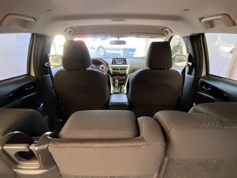 Used 2020 Mitsubishi Eclipse Cross LE FWD image 15