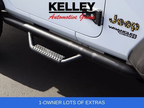 Used 2021 Jeep Wrangler Sport AWD/4WD image 11