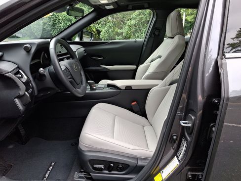 Certified 2026 Lexus UX 300h AWD w/ Accessory Package (2T) image 14