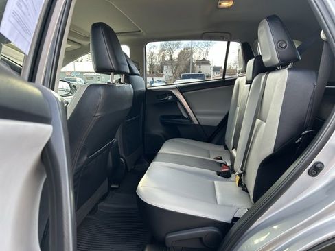 Used 2018 Toyota RAV4 Limited image 15