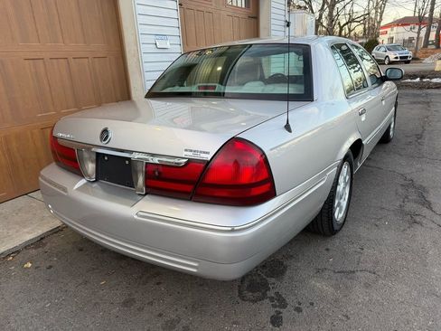 Used 2005 Mercury Grand Marquis LS image 3