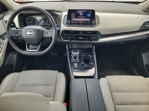 Certified 2026 Nissan Rogue SV w/ SV Premium Package FWD image 13