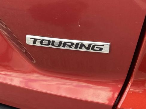 Used 2018 Honda CR-V Touring image 10