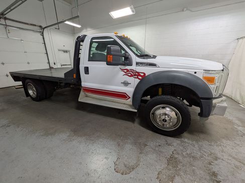 Used 2011 Ford F450 XLT w/ Ambulance Preparation Pkg RWD image 3