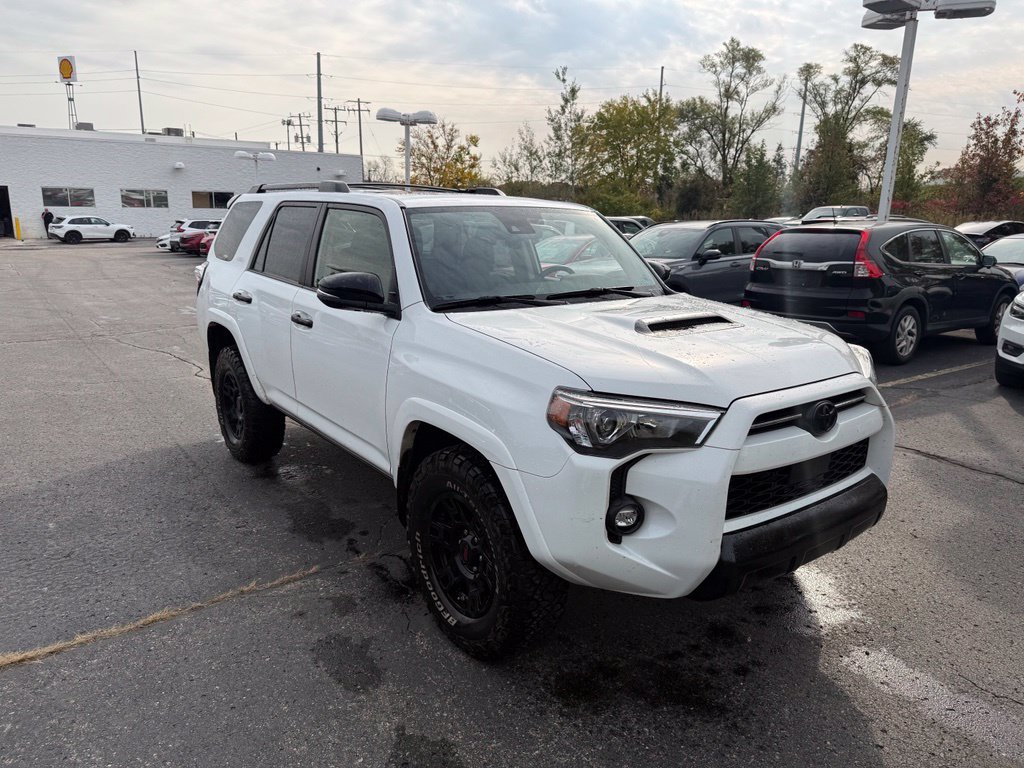 Used 2021 Toyota 4Runner Venture w/ Moonroof Package AWD/4WD image 4