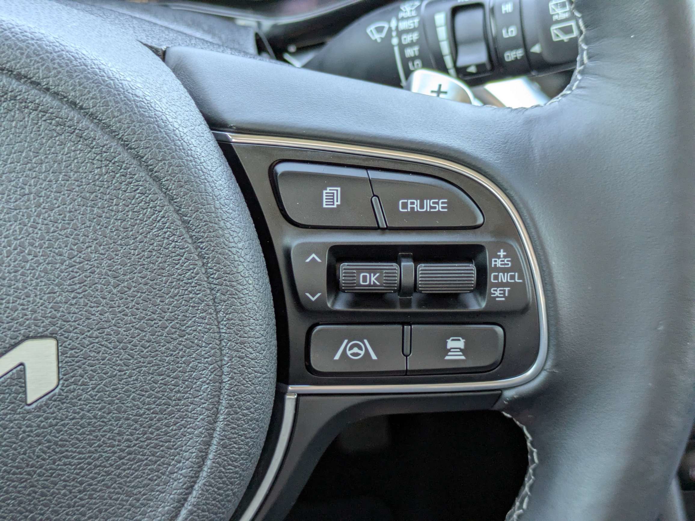 Certified 2022 Kia Niro EX Premium FWD image 26