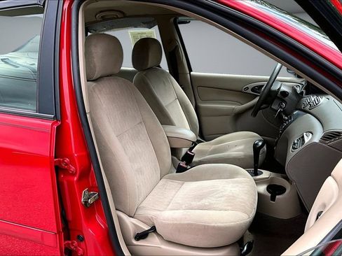 Used 2001 Ford Focus SE FWD image 27