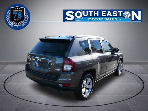 Used 2017 Jeep Compass Latitude image 6