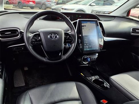 Used 2022 Toyota Prius Prime XLE image 10