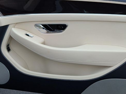 Used 2020 Bentley Continental GT AWD/4WD image 42