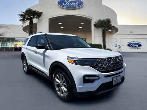 Certified 2021 Ford Explorer Limited w/ Equipment Group 301A AWD/4WD image 4