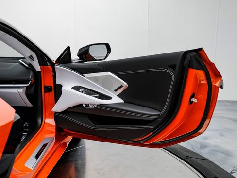 Used 2021 Chevrolet Corvette Stingray Premium Conv w/ Z51 Performance Package image 87