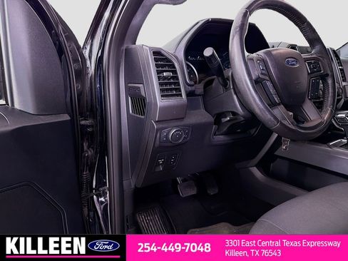 Used 2018 Ford F150 XLT w/ Equipment Group 302A Luxury image 10