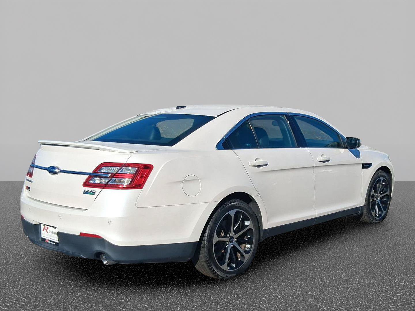 Used 2015 Ford Taurus SHO w/ Equipment Group 401A AWD/4WD image 5