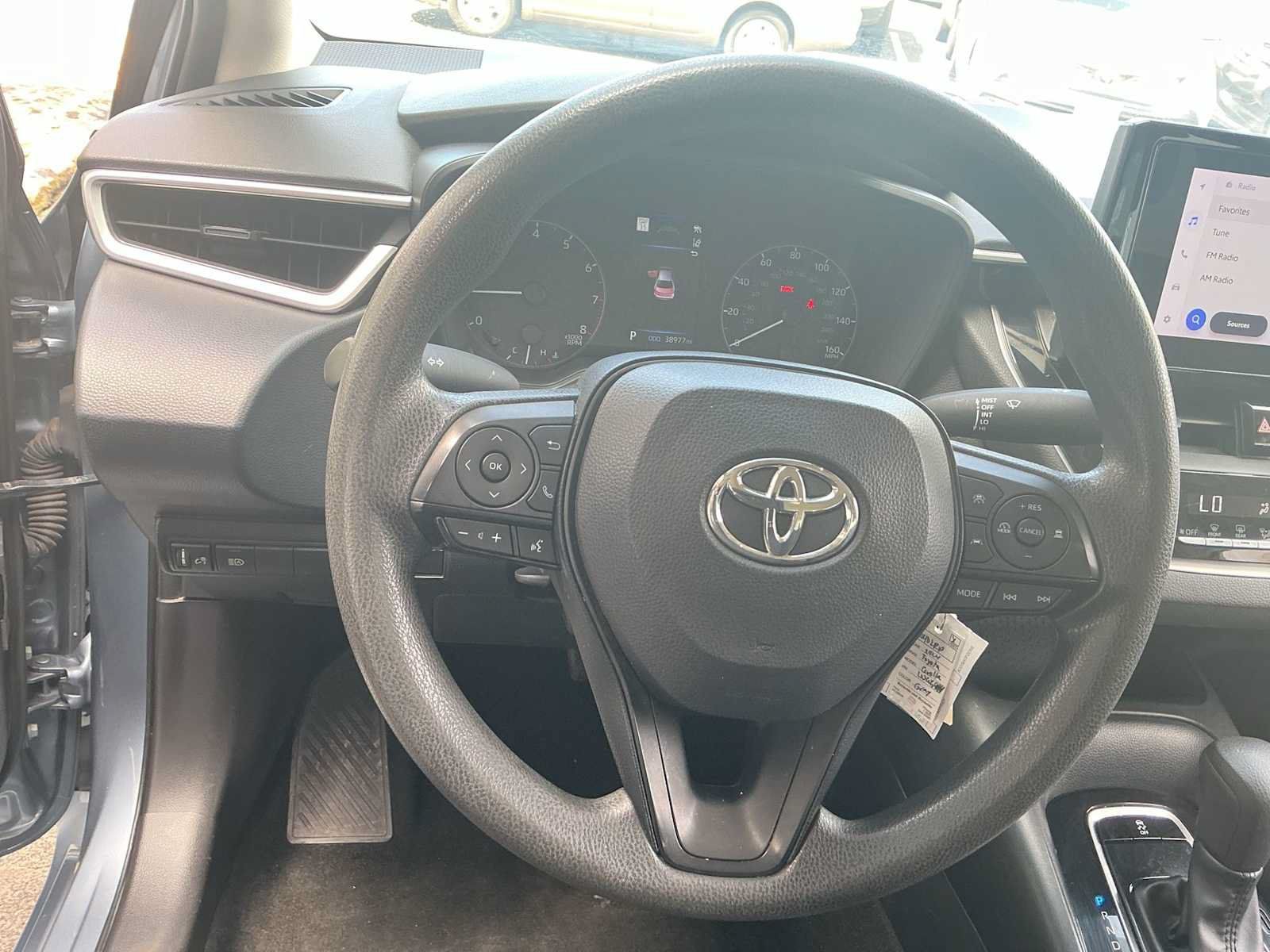 Used 2024 Toyota Corolla LE FWD image 15