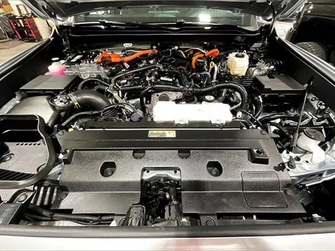 Used 2025 Toyota Tacoma TRD Off-Road w/ TRD Off Road Upgrade Package image 10