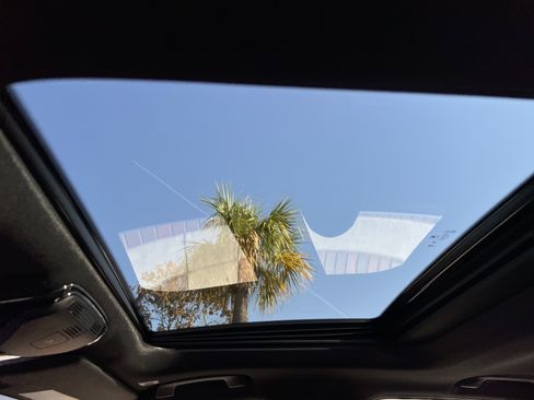 Used 2025 BMW 330i Sedan image 28