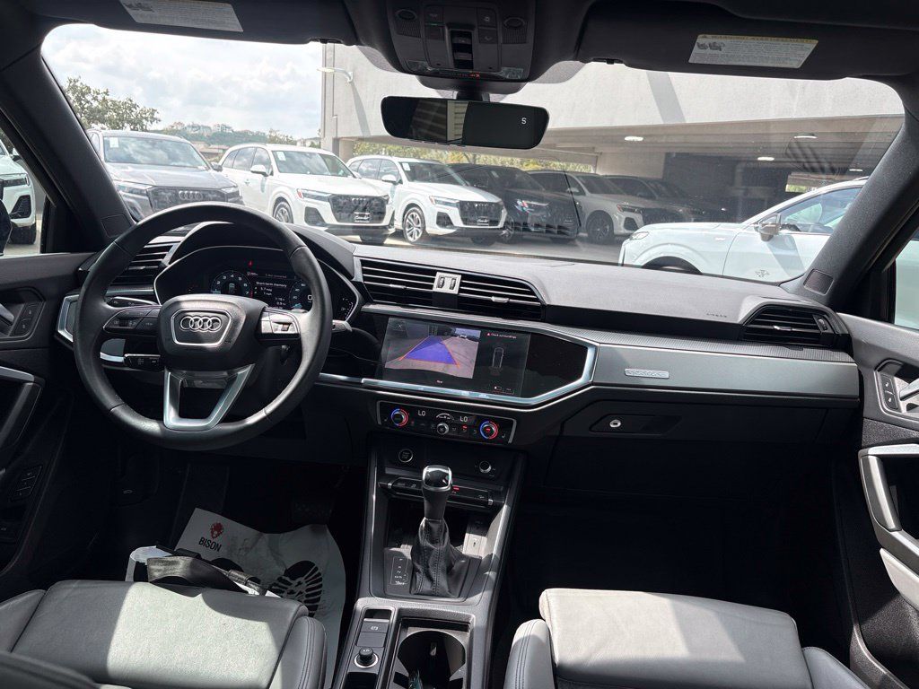 Used 2024 Audi Q3 2.0T Premium w/ Convenience Package AWD/4WD image 21