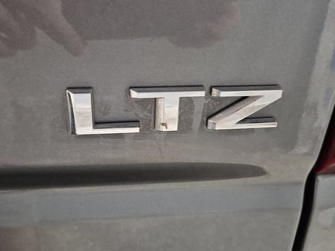 Used 2021 Chevrolet Silverado 1500 LTZ w/ LTZ Premium Package AWD/4WD image 42