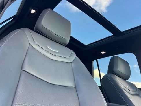 Certified 2025 Cadillac XT6 Premium Luxury image 20