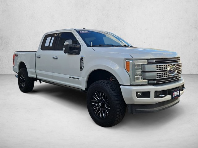 Used 2017 Ford F250 Platinum w/ FX4 Off-Road Package AWD/4WD image 3
