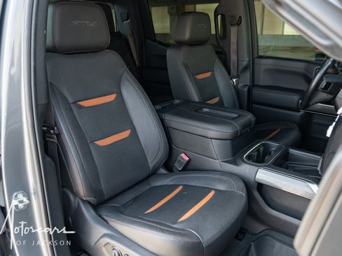 Used 2019 GMC Sierra 1500 AT4 w/ AT4 Premium Package AWD/4WD image 11