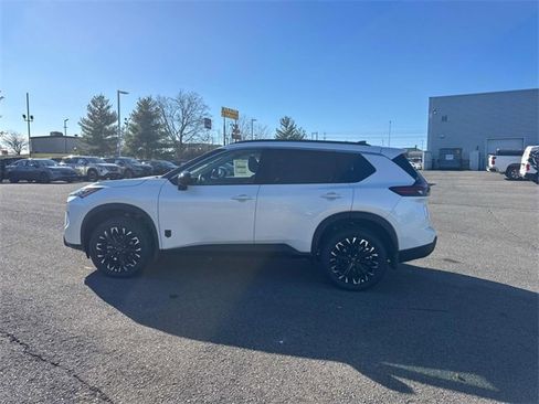 New 2026 Nissan Rogue SV image 7
