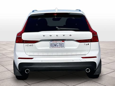 Used 2018 Volvo XC60 T6 Momentum w/ Convenience Package AWD/4WD image 6