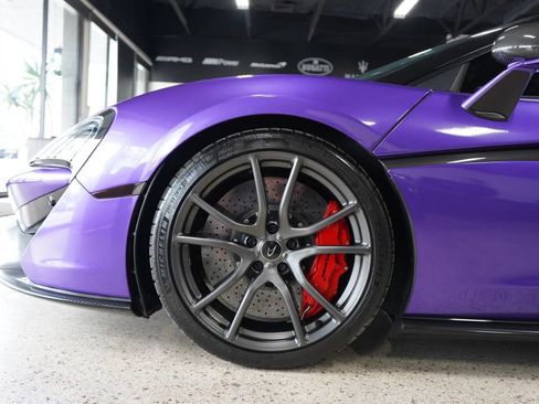Used 2017 McLaren 570S Coupe RWD image 29