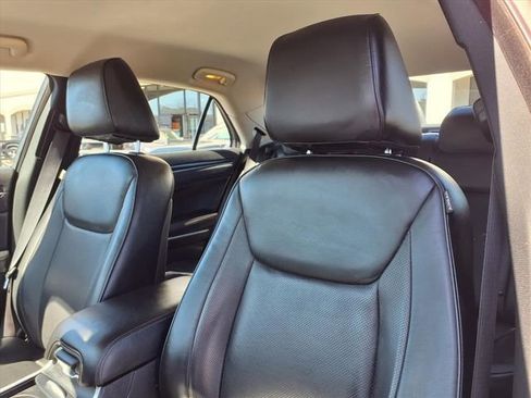 Used 2021 Chrysler 300 Touring L image 16